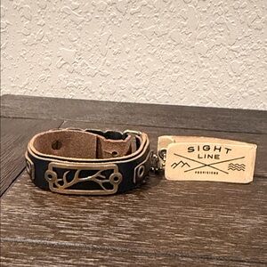 Sight line provisions ELK ANTLER “thick” Black Leather Bracelet